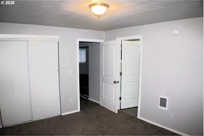 165 NE Oak St, Myrtle Creek, OR 97457 - Photo 11