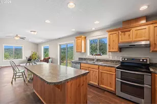 32422 NE Clearwater Dr, Yacolt, WA 98675 - Photo 5