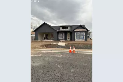 4226 SW Kirk Ave, Pendleton, OR 97801 - Photo 3