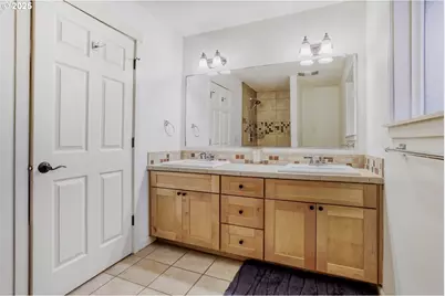 3925 SW Multnomah Blvd #206, Portland, OR 97219 - Photo 17