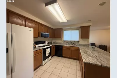 780 SE Redwood Ave, Myrtle Creek, OR 97457 - Photo 15