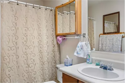 780 SE Redwood Ave, Myrtle Creek, OR 97457 - Photo 7