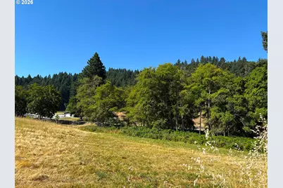 780 SE Redwood Ave, Myrtle Creek, OR 97457 - Photo 27