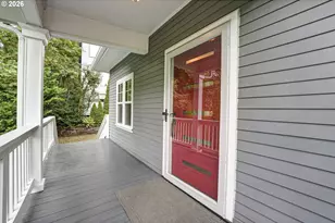 1617 SW Broadway Dr, Portland, OR 97201 - Photo 3
