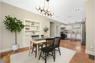 1617 SW Broadway Dr, Portland, OR 97201 - Photo 13