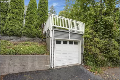 1617 SW Broadway Dr, Portland, OR 97201 - Photo 37