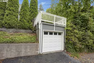 1617 SW Broadway Dr, Portland, OR 97201 - Photo 37