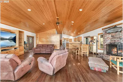 629 Buell Ln, Roseburg, OR 97471 - Photo 5