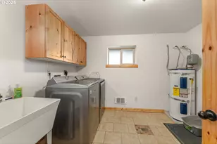 629 Buell Ln, Roseburg, OR 97471 - Photo 23