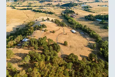 629 Buell Ln, Roseburg, OR 97471 - Photo 47