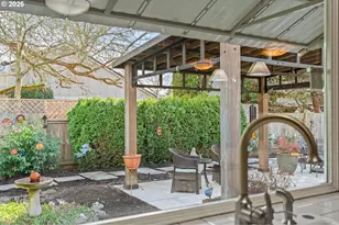 420 Lynnbrook Dr, Eugene, OR 97404 - Photo 25