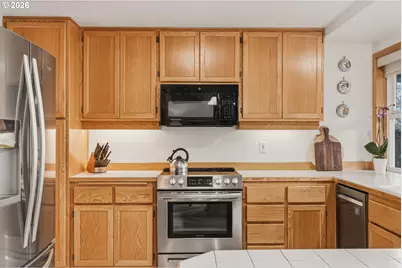 420 Lynnbrook Dr, Eugene, OR 97404 - Photo 15