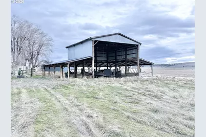 4308 NE Collins Dr, Madras, OR 97741 - Photo 5