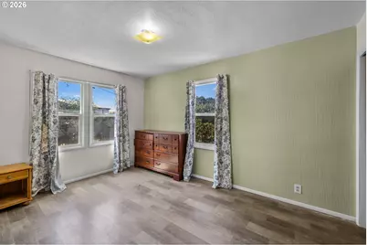 4308 NE Collins Dr, Madras, OR 97741 - Photo 11