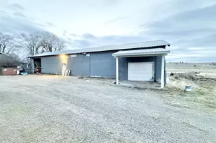 4308 NE Collins Dr, Madras, OR 97741 - Photo 7