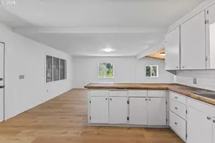 262 N Marple St, Coos Bay, OR 97420 - Photo 5