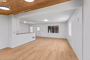 262 N Marple St, Coos Bay, OR 97420 - Photo 11