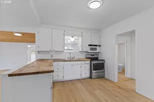262 N Marple St, Coos Bay, OR 97420 - Photo 3