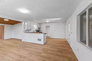 262 N Marple St, Coos Bay, OR 97420 - Photo 7
