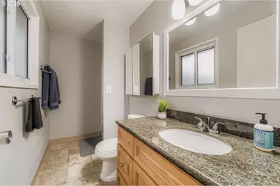 1833 NE 157th Ave, Portland, OR 97230 - Photo 17