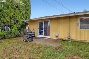 1833 NE 157th Ave, Portland, OR 97230 - Photo 23