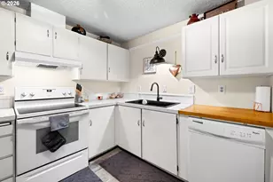 4879 N 13th Ave, Keizer, OR 97303 - Photo 7