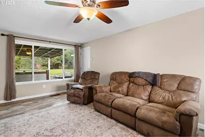 4879 N 13th Ave, Keizer, OR 97303 - Photo 3