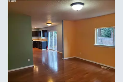 6011 NE Mason St, Portland, OR 97218 - Photo 5