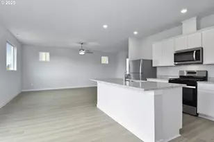 1393 Owl Ave, Woodburn, OR 97071 - Photo 7