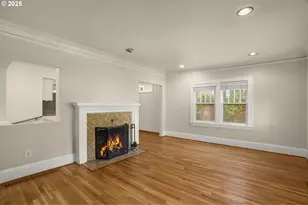 404 S Dakota St, Portland, OR 97239 - Photo 5