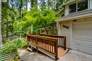 1695 Cameo Dr, Eugene, OR 97405 - Photo 3