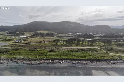 Old Coast Rd, Gold Beach, OR 97444 - Photo 21