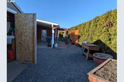 950 Pomona St #210, The Dalles, OR 97058 - Photo 23