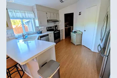 950 Pomona St #210, The Dalles, OR 97058 - Photo 7