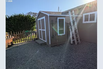 950 Pomona St #210, The Dalles, OR 97058 - Photo 25