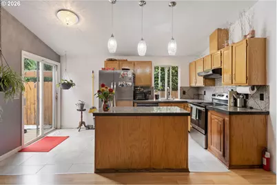 6281 N Bank St, Portland, OR 97203 - Photo 13
