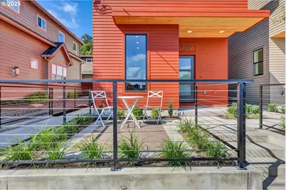 5765 S Kelly Ave, Portland, OR 97239 - Photo 3