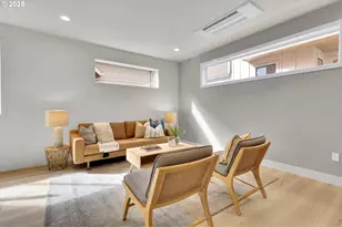 5765 S Kelly Ave, Portland, OR 97239 - Photo 15