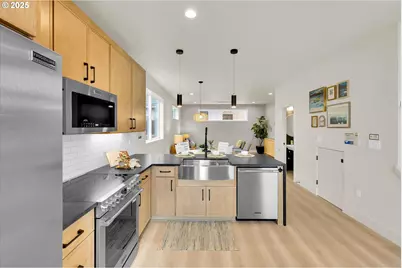 5765 S Kelly Ave, Portland, OR 97239 - Photo 11