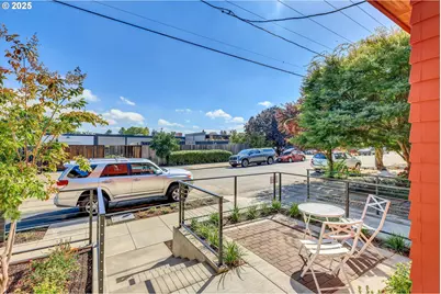 5765 S Kelly Ave, Portland, OR 97239 - Photo 5