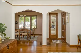 2124 NE 60th Ave, Portland, OR 97213 - Photo 9