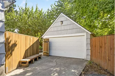2124 NE 60th Ave, Portland, OR 97213 - Photo 47