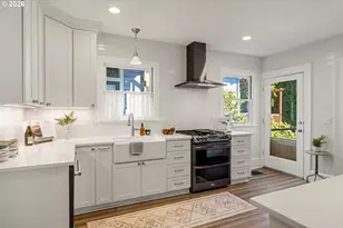 3312 S Corbett Ave, Portland, OR 97239 - Photo 17