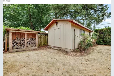 12342 NE Knott St, Portland, OR 97230 - Photo 39