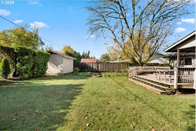 12342 NE Knott St, Portland, OR 97230 - Photo 37