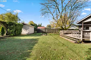 12342 NE Knott St, Portland, OR 97230 - Photo 37