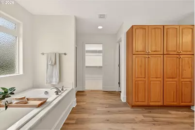 12814 NW Bayonne Ln, Portland, OR 97229 - Photo 17