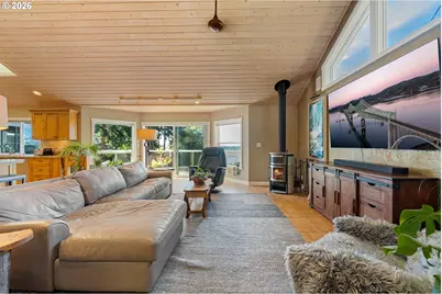 93862 McClurg Ln, North Bend, OR 97459 - Photo 11