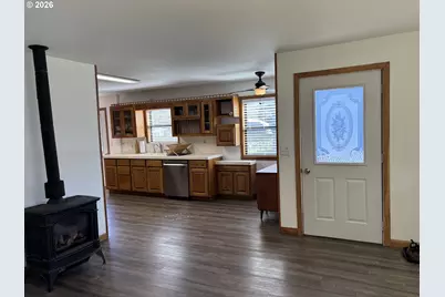 107 W 2nd St, Wallowa, OR 97885 - Photo 9