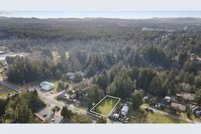1168 2nd St, Bandon, OR 97411 - Photo 3